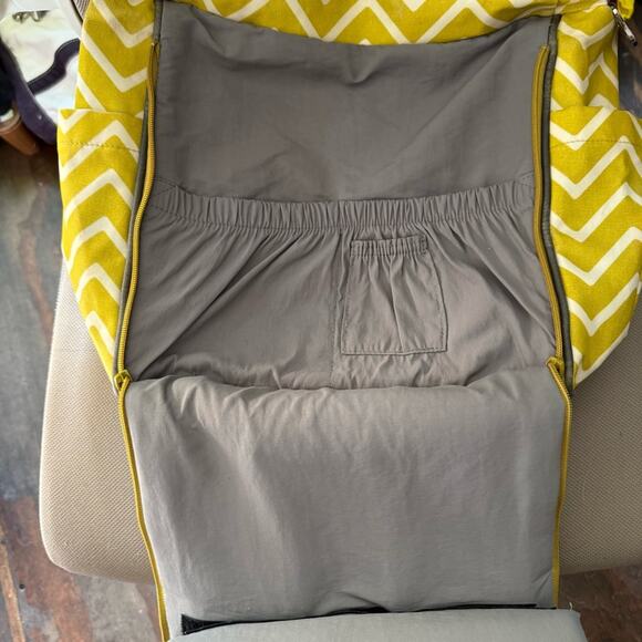 Petunia Pickle Bottom Abundance Boxy Backpack - Picture 10 of 13